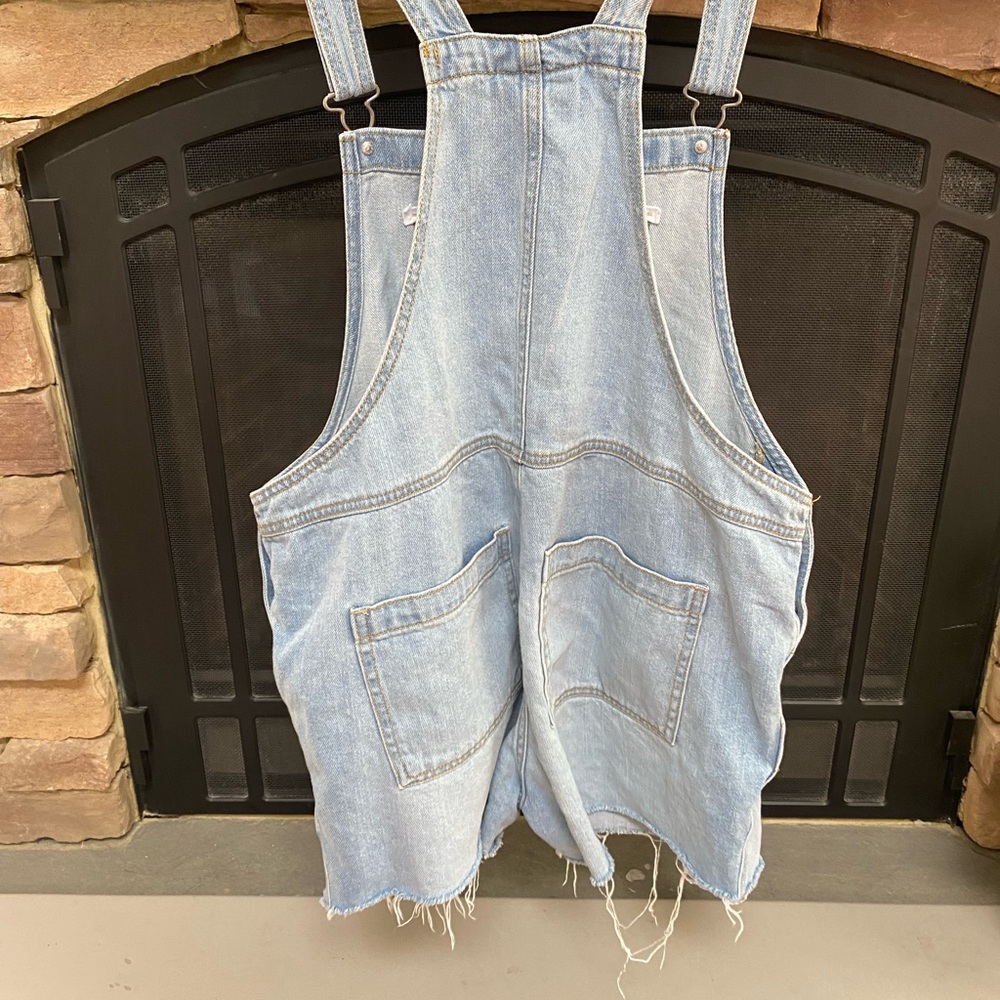 Universal Thread Overalls - Picture 3 of 3